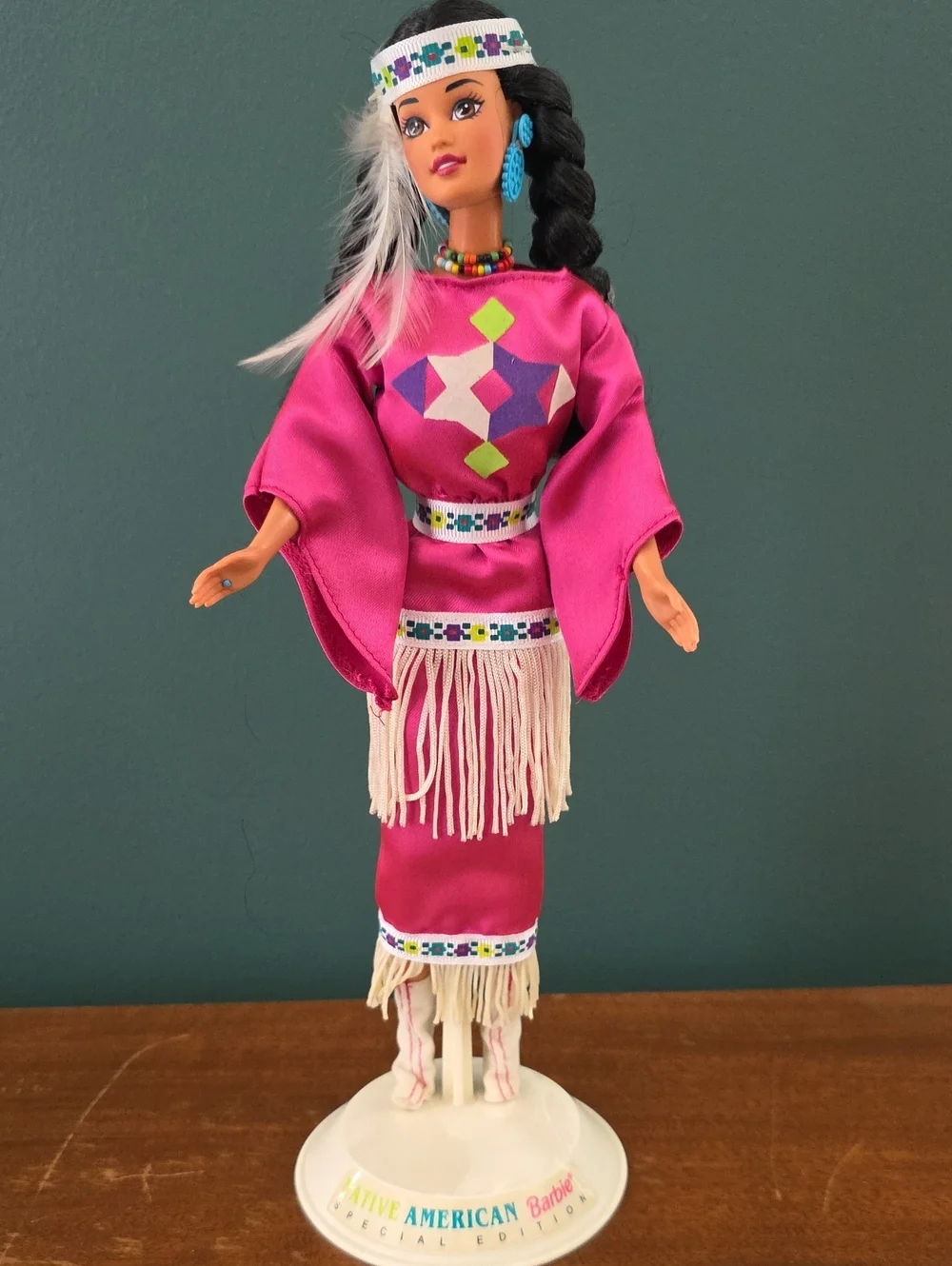 1994 Barbie Special Edition Dolls of the World Third Edition NATIVE AMERICAN